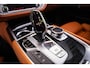 BMW 7-Serie 750i xDrive High Executive M Sport - schuif/kanteldak - Head up - stoelverwarming/massage/ventilatie voor en achter - Harman kardon - Surround View - BMW Laserlight - Comfort Access - Soft close -