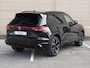 Volkswagen Touareg R Edition 3.0 eHybrid 462 PK | 22" inch velgen | Lederen bekleding | Nightvision | Luchtvering | Trekhaak |