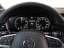 Volkswagen Touareg R Edition 3.0 eHybrid 462 PK | 22" inch velgen | Lederen bekleding | Nightvision | Luchtvering | Trekhaak |
