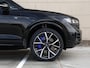 Volkswagen Touareg R Edition 3.0 eHybrid 462 PK | 22" inch velgen | Lederen bekleding | Nightvision | Luchtvering | Trekhaak |