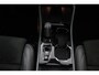 Volvo XC40 T5 Recharge R-Design | Panoramadak | Trekhaak | Camera | Adaptieve cruise control | Stoel en stuurwielverwarming | Parkeersensoren voor en achter | LED |