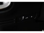 Volvo XC40 T5 Recharge R-Design | Panoramadak | Trekhaak | Camera | Adaptieve cruise control | Stoel en stuurwielverwarming | Parkeersensoren voor en achter | LED |