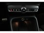 Volvo XC40 T5 Recharge R-Design | Panoramadak | Trekhaak | Camera | Adaptieve cruise control | Stoel en stuurwielverwarming | Parkeersensoren voor en achter | LED |