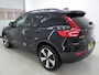 Volvo XC40 1.5 T5 Recharge R-Design | Panoramadak | Trekhaak | Camera | Adaptieve cruise control | Stoel en stuurwielverwarming | Parkeersensoren voor en achter | LED |