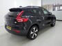 Volvo XC40 1.5 T5 Recharge R-Design | Panoramadak | Trekhaak | Camera | Adaptieve cruise control | Stoel en stuurwielverwarming | Parkeersensoren voor en achter | LED |