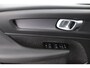 Volvo XC40 T5 Recharge R-Design | Panoramadak | Trekhaak | Camera | Adaptieve cruise control | Stoel en stuurwielverwarming | Parkeersensoren voor en achter | LED |