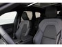 Volvo XC60 T6 Plug-in hybrid AWD Plus Black Edition | Panoramadak | Verwarmbare voorstoelen en achterbank | Verwarmbare voorruit | Keyless | Adaptieve cruise control | 360 graden camera | Premium audio by Harman Kardon | Voor & achterbank verwarmd |  Bots herkenning en activatie | Draadloze telefoonlader | Elektrisch verstelb. bestuurdersstoel met geheugen | Navigatiesysteem full map