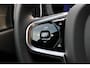 Volvo XC60 T6 Plug-in hybrid AWD Plus Black Edition | Panoramadak | Verwarmbare voorstoelen en achterbank | Verwarmbare voorruit | Keyless | Adaptieve cruise control | 360 graden camera | Premium audio by Harman Kardon | Voor & achterbank verwarmd |  Bots herkenning en activatie | Draadloze telefoonlader | Elektrisch verstelb. bestuurdersstoel met geheugen | Navigatiesysteem full map