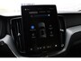 Volvo XC60 T6 Plug-in hybrid AWD Plus Black Edition | Panoramadak | Verwarmbare voorstoelen en achterbank | Verwarmbare voorruit | Keyless | Adaptieve cruise control | 360 graden camera | Premium audio by Harman Kardon | Voor & achterbank verwarmd |  Bots herkenning en activatie | Draadloze telefoonlader | Elektrisch verstelb. bestuurdersstoel met geheugen | Navigatiesysteem full map