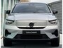 Volvo C40 Recharge Plus 69 kWh Automaat, Stoel- en stuurverwarming, Parkeercamera, Panoramadak, 20 inch wielen, Warmtepomp, Extra getinte ramen, All-season banden