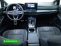 Volkswagen Golf 1.5 eTSI R-Line Edition | Panoramadak | Elect. Trekhaak | Stoel- & Stuurverw. | Adap. Cruise | Achteruitrijcamera, Apple Carplay, Android auto