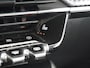Peugeot e-2008 EV Allure 50 kWh | 3 Fase | Adaptieve cruise control | Draadloze telefoonlader | Stoelverwarming | Navigatie | Achteruitrijcamera | Lichtmetalen velgen | Apple carplay/Android auto