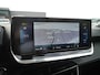 Peugeot e-2008 EV Allure 50 kWh | 3 Fase | Adaptieve cruise control | Draadloze telefoonlader | Stoelverwarming | Navigatie | Achteruitrijcamera | Lichtmetalen velgen | Apple carplay/Android auto