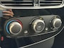 Renault Clio 0.9 TCe Limited 1e Eigenaar,Trekhaak,Airco,Cruise,Lm velgen,Weinig Km,Nieuwe Apk bij Aflevering