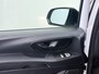 Mercedes-Benz Vito 114CDI 136pk AUT-7 L2 Lang Trekhaak Euro-6 Airco Cruise Control Bluetooth Lane Asist Pdc Betonplex Vloer Wandbetimmering Kast inbouw Achter+Geblindeerde-Raam Schuifdeur 1e Eigenaar 2.000KG Trekgewicht Nette Bus!