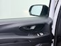 Mercedes-Benz Vito 114CDI 136pk AUT-7 Lang Trekhaak Euro-6 Airco Cruise Control Bluetooth Lane Asist Pdc Betonplex Vloer Wandbetimmering Kast inbouw Achter+Geblindeerde-Raam Schuifdeur 1e Eigenaar 2.000KG Trekgewicht Nette Bus!