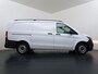 Mercedes-Benz Vito 114CDI 136pk AUT-7 L2 Lang Trekhaak Euro-6 Airco Cruise Control Bluetooth Lane Asist Pdc Betonplex Vloer Wandbetimmering Kast inbouw Achter+Geblindeerde-Raam Schuifdeur 1e Eigenaar 2.000KG Trekgewicht Nette Bus!