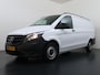 Mercedes-Benz Vito 114CDI 136pk AUT-7 Lang Trekhaak Euro-6 Airco Cruise Control Bluetooth Lane Asist Pdc Betonplex Vloer Wandbetimmering Kast inbouw Achter+Geblindeerde-Raam Schuifdeur 1e Eigenaar 2.000KG Trekgewicht Nette Bus!