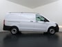 Mercedes-Benz Vito 114CDI 136pk AUT-7 Lang Trekhaak Euro-6 Airco Cruise Control Bluetooth Lane Asist Pdc Betonplex Vloer Wandbetimmering Kast inbouw Achter+Geblindeerde-Raam Schuifdeur 1e Eigenaar 2.000KG Trekgewicht Nette Bus!