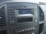 Mercedes-Benz Vito 114CDI 136pk AUT-7 L2 Lang Trekhaak Euro-6 Airco Cruise Control Bluetooth Lane Asist Pdc Betonplex Vloer Wandbetimmering Kast inbouw Achter+Geblindeerde-Raam Schuifdeur 1e Eigenaar 2.000KG Trekgewicht Nette Bus!