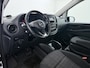 Mercedes-Benz Vito 114CDI 136pk AUT-7 Lang Trekhaak Euro-6 Airco Cruise Control Bluetooth Lane Asist Pdc Betonplex Vloer Wandbetimmering Kast inbouw Achter+Geblindeerde-Raam Schuifdeur 1e Eigenaar 2.000KG Trekgewicht Nette Bus!