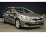 Kia Ceed Cee'd Sportswagon 1.6 GDI ComfortPlusLine Navigator | Airco | Cruise control | Camera | Navi | Lichtsensor | Metalic |