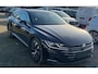 Volkswagen Arteon Shooting Brake 1.4 TSI eHybrid R-Line Business+ 218 PK| Dealeronderhouden | Leder Interieur | Trekhaak | Panoramadak | Navigatie Pro | 360 Camera | Stoelverwarming Voor & Achter