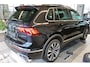 Volkswagen Tiguan 1.4 TSI eHybrid R-Line Business+ 245 PK| Dealeronderhouden | Trekhaak | Navigatie | Stoelverwarming | Stuurwielverwarming | 360 Camera | Head-Updisplay