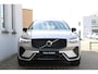 Volvo XC60 2.0 T6 Plug-in hybrid AWD Ultra Dark | Panoramadak | Elektrisch bed. voorstoelen met geheugen | Semi elek. trekhaak | 360 graden camera | Blind spot | Adaptive cruise control | Keyless entry | Apple carplay | Verwarmbare voorstoelen | Verwarmbaar stuurwiel | Verwarmbare achterbank | Elektrische achterklep | Premium audio by Harman Kardon