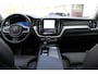 Volvo XC60 2.0 T6 Plug-in hybrid AWD Ultra Dark | Panoramadak | Elektrisch bed. voorstoelen met geheugen | Semi elek. trekhaak | 360 graden camera | Blind spot | Adaptive cruise control | Keyless entry | Apple carplay | Verwarmbare voorstoelen | Verwarmbaar stuurwiel | Verwarmbare achterbank | Elektrische achterklep | Premium audio by Harman Kardon