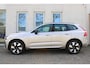 Volvo XC60 2.0 T6 Plug-in hybrid AWD Ultra Dark | Panoramadak | Elektrisch bed. voorstoelen met geheugen | Semi elek. trekhaak | 360 graden camera | Blind spot | Adaptive cruise control | Keyless entry | Apple carplay | Verwarmbare voorstoelen | Verwarmbaar stuurwiel | Verwarmbare achterbank | Elektrische achterklep | Premium audio by Harman Kardon