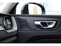 Volvo XC60 2.0 T6 Plug-in hybrid AWD Ultra Dark | Panoramadak | Elektrisch bed. voorstoelen met geheugen | Semi elek. trekhaak | 360 graden camera | Blind spot | Adaptive cruise control | Keyless entry | Apple carplay | Verwarmbare voorstoelen | Verwarmbaar stuurwiel | Verwarmbare achterbank | Elektrische achterklep | Premium audio by Harman Kardon