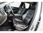 Volvo XC60 2.0 T6 Plug-in hybrid AWD Inscription | Long range | Trekhaak | Luchtvering | 360 | Head-up display | Panorama dak | Elektrisch verstelbare stoelen met memory l | BLIS | Adaptieve Cruise control |