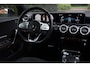 Mercedes-Benz A-klasse 200 Business Solution AMG Aut. | Panoramadak | Sfeerverlichting | Widescreen | Led Verlichting |
