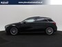 Mercedes-Benz A-klasse 200 Business Solution AMG Aut. | Panoramadak | Sfeerverlichting | Widescreen | Led Verlichting |