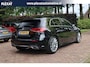 Mercedes-Benz A-klasse 200 Business Solution AMG Aut. | Panoramadak | Sfeerverlichting | Widescreen | Led Verlichting |