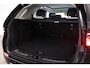 Land Rover Discovery Sport P300e 1.5 R-Dynamic SE | PANORAMADAK | DRAADLOZE LADER | DAB | APPLE | CAMERA