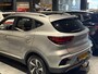 MG MG ZS EV Long Range Luxury 70 kWh | Trekhaak | Panoramadak | Leder | Led Koplampen | CarPlay | 360 Camera |