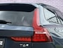 Volvo V60 2.0 T6 Plug-in hybrid AWD Ultra Dark | Panoramadak | Head Up Display | Donker Glas | Sportstoelen | Power Seats | Harman Kardon |