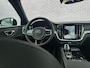 Volvo V60 2.0 T6 Plug-in hybrid AWD Ultra Dark | Panoramadak | Head Up Display | Donker Glas | Sportstoelen | Power Seats | Harman Kardon |