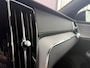 Volvo V60 2.0 T6 Plug-in hybrid AWD Ultra Dark | Panoramadak | Head Up Display | Donker Glas | Sportstoelen | Power Seats | Harman Kardon |