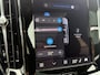 Volvo V60 2.0 T6 Plug-in hybrid AWD Ultra Dark | Panoramadak | Head Up Display | Donker Glas | Sportstoelen | Power Seats | Harman Kardon |