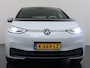 Volkswagen ID.3 First Plus 62kWh Navi-Pro Camera Matrix-Led/Dynamisch Adap.Cruise 19" Apple Carplay Android SOH 92% Ecc Pdc Stoel+Stuurverwarming Lmv Keyless advanced Zwarte-Hemel Wifi DAB Regen-Lichtsensor Isofix Zeer complete 1st Plus!