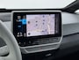 Volkswagen ID.3 First Plus 62kWh Navi-Pro Camera Matrix-Led/Dynamisch Adap.Cruise 19" Apple Carplay Android SOH 92% Ecc Pdc Stoel+Stuurverwarming Lmv Keyless advanced Zwarte-Hemel Wifi DAB Regen-Lichtsensor Isofix Zeer complete 1st Plus!