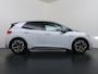 Volkswagen ID.3 First Plus 62kWh Navi-Pro Camera Matrix-Led/Dynamisch Adap.Cruise 19" Apple Carplay Android SOH 92% Ecc Pdc Stoel+Stuurverwarming Lmv Keyless advanced Zwarte-Hemel Wifi DAB Regen-Lichtsensor Isofix Zeer complete 1st Plus!