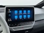 Volkswagen ID.3 First Plus 62kWh Navi-Pro Camera Matrix-Led/Dynamisch Adap.Cruise 19" Apple Carplay Android SOH 92% Ecc Pdc Stoel+Stuurverwarming Lmv Keyless advanced Zwarte-Hemel Wifi DAB Regen-Lichtsensor Isofix Zeer complete 1st Plus!