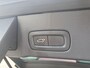 Volvo V90 2.0 T4 Momentum | Stoel en stuurverwarming | Elektrisch bedienbare voorstoelen | Camera | Lederen bekleding | Navigatie | Parkeersensoren voor en achter | Elektrische achterklep |