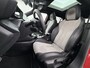 Peugeot e-2008 EV GT 50kWh Pano-Dak 360°Camera 3-fase 18" 1/2 Leer/Alcantara Adaptive-Cruise 3D-Navi ParkAssist PDC-a+v Ecc Stoelverwarming Apple Carplay Android SOH 91% Keyless Led LmvPrivacy Glas BlindSpot Assist Lane Assist Isofix DAB+ Regen-Lichtsensor Dealeronderhouden € 40.000 nieuw!
