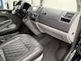 Volkswagen Transporter 2.0 TDI L2H1 DC Comfortline Automaat! Keurige bus! | Lederen bekleding | Lichtmetalen velgen 18" | Parkeersensor voor en achter