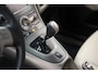 Toyota Auris 1.6-16V Sol Aut. [ Trekhaak Navi Parkeersensoren Leder ]